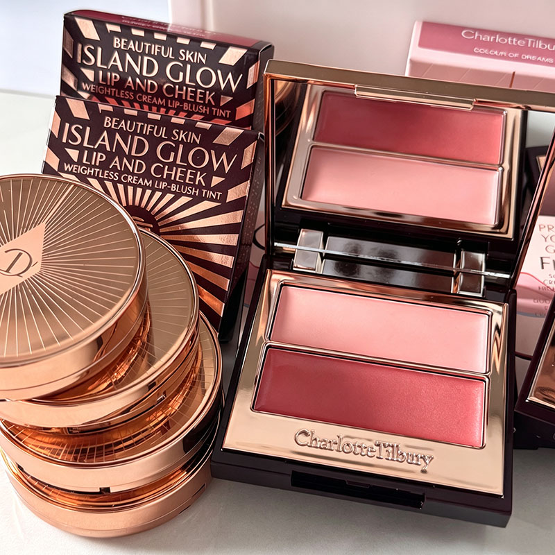 CT Diamond Luminous Highlighte - Rare Beauty Makeup Highlighter recension och pris